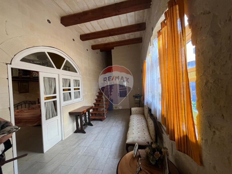 Mosta - House of Character € 955,000