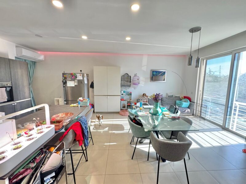 Mosta - Bright Maisonette - € 459,000
