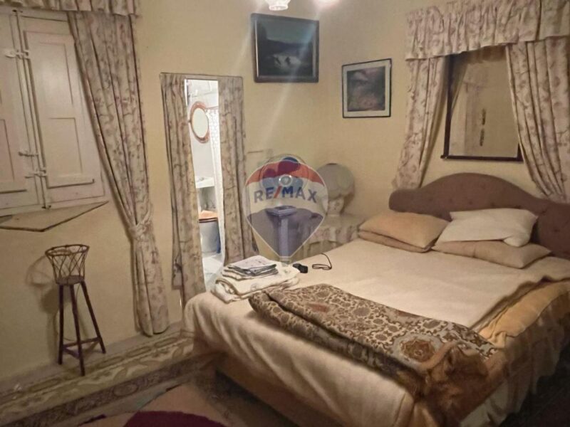 NAXXAR – Magnificent Victorian Townhouse with Historic Charm € 850,000