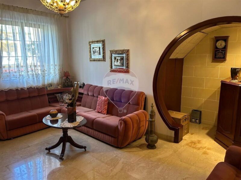 Santa Venera - Groundfloor maisonette € 345,000