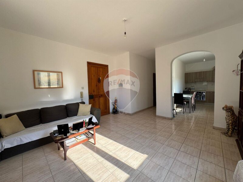 Hamrun penthouse €325,000