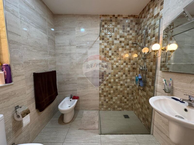 Hamrun penthouse €325,000