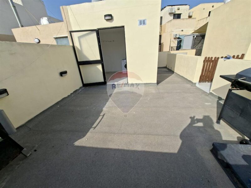 Mosta modern apartment €320,000