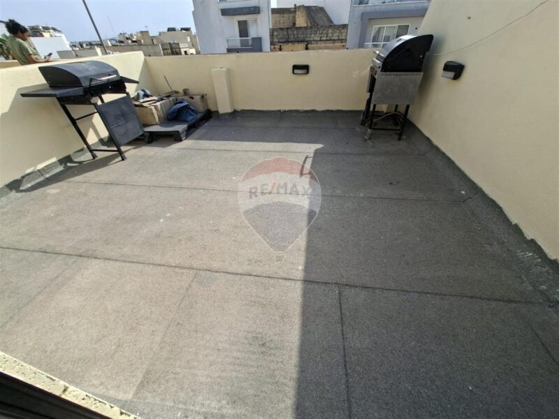 Mosta modern apartment €320,000