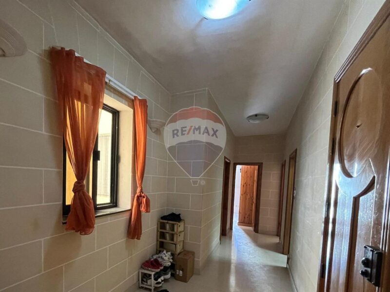 St. Paul's Bay - Apartment - €275,000