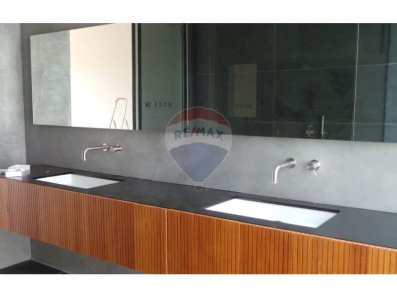 Madliena Villa €10,000,000