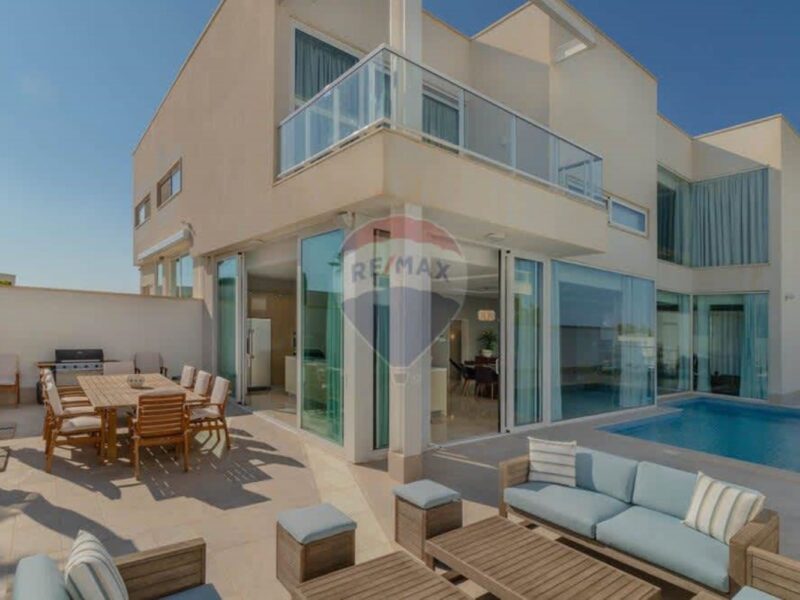 Madliena Villa €2,800,000