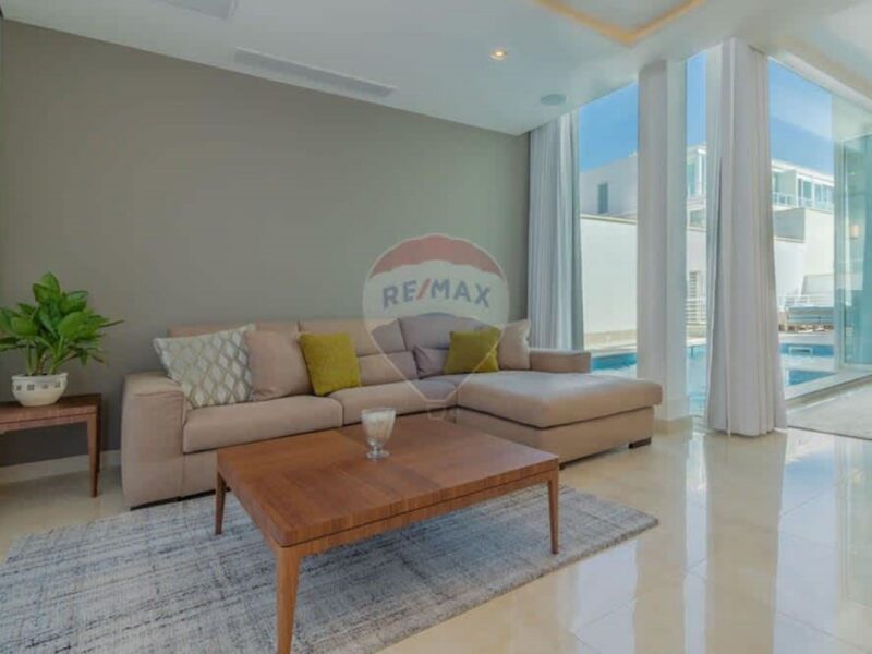 Madliena Villa €2,800,000