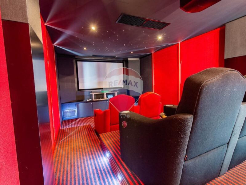 Stunning Luxury Villa in Madliena: Semi-Detached Home