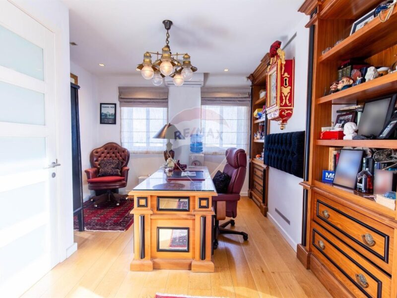 Stunning Luxury Villa in Madliena: Semi-Detached Home