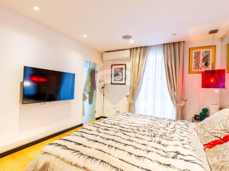 Stunning Luxury Villa in Madliena: Semi-Detached Home